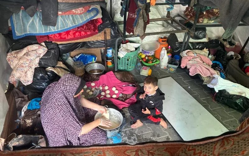 Civilian Death Toll Surpasses 40,000 as Hospitals Collapse